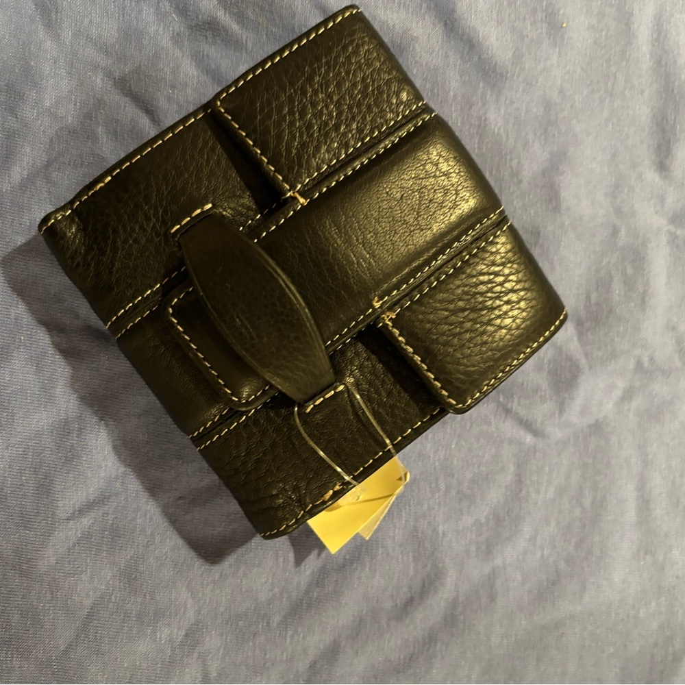 Ann Taylor tri-fold leather wallet